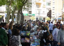 El Día del Libro vuelve, dos años después, a la plaza de la Hispanidad de Cuenca
