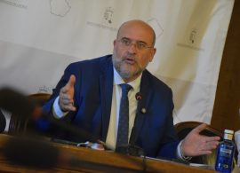 Farmacias, brecha salarial o Universidades, próximas nuevas legislaciones en Castilla-La Mancha