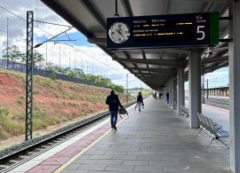 Usuarios del AVE de Cuenca sufren un verano más la reducción de plazas y las cancelaciones de paradas