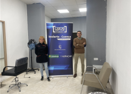 Patricia Ladrón de Guevara vuelve a la peluquería en su nuevo negocio en Calderón de la Barca