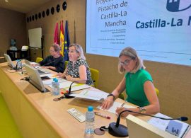 La Consejería de Agricultura, Ganadería y Desarrollo Rural reúne a la Sectorial del Pistacho para seguir avanzando en la consecución de la IGP