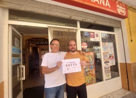 El bar Viana de Mira vende el primer premio de la Lotería Nacional