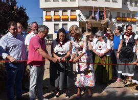 La delegada de la Junta ensalza el “orgullo rural” en la inauguración de la V Feria de Oficios y Tradiciones de la Alcarria Conquense