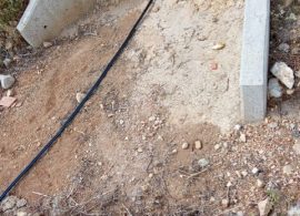 Una decena de propietarios de Las Majadas, sin agua para sus naves y huertos