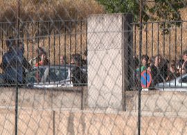Medio centenar de personas increpan a Pedro Sánchez en Cuenca al grito de "Begoña tiene polla"