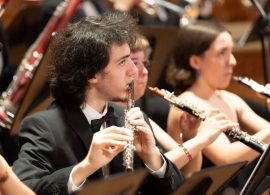 El joven flautista conquense Diego Bueno repasa junto al pianista Graham Jackson las grandes obras de los siglos XIX y XX