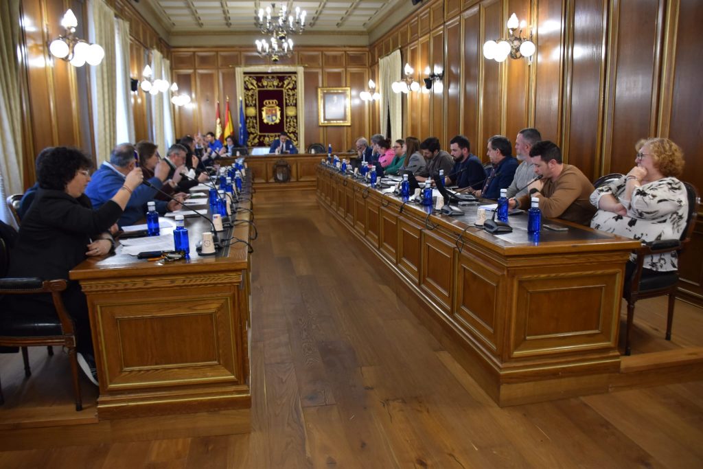 El Pleno de Diputación rechaza una moción del PP para revertir la renuncia a ayudas para carreteras afectadas por la DANA