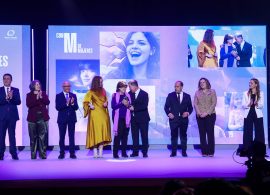 Reconocimiento para Luz González en un acto del 8M que celebra los avances legislativos en igualda