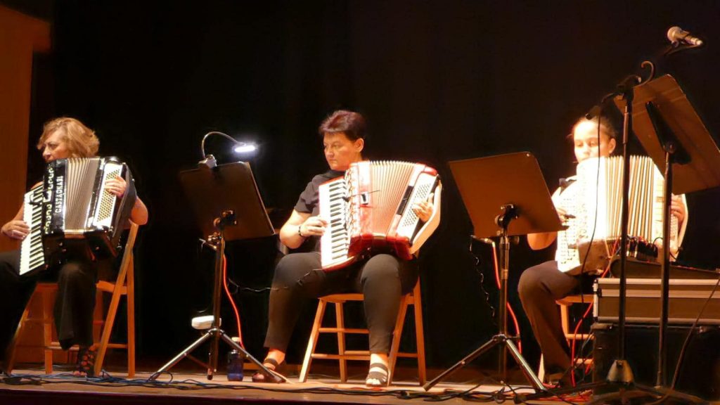 Más de cien actividades recibirán la ayuda del programa Talía Asociaciones de Diputación