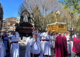 El Encuentro cierra por todo lo alto la Semana Santa de los cielos azules
