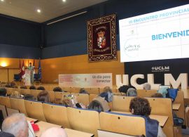 El III Encuentro Provincial de Auxiliares de Ayuda a Domicilio aglutina a un centenar de profesionales de la provincia