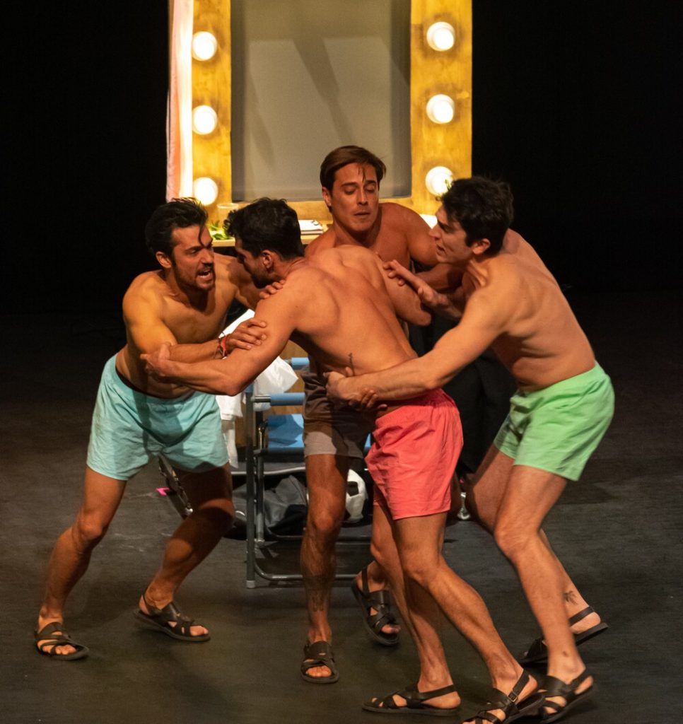 ‘Qué difícil es’: teatro para abordar tabúes y afrontar la complejidad de la vida