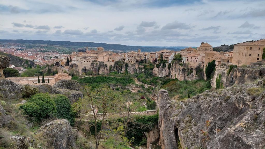 Fallece un ciclista tras caer desde unos diez metros de altura cerca del Parador de Cuenca