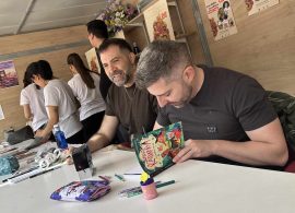 El público infantil, protagonista de la Feria del Libro en este viernes festivo