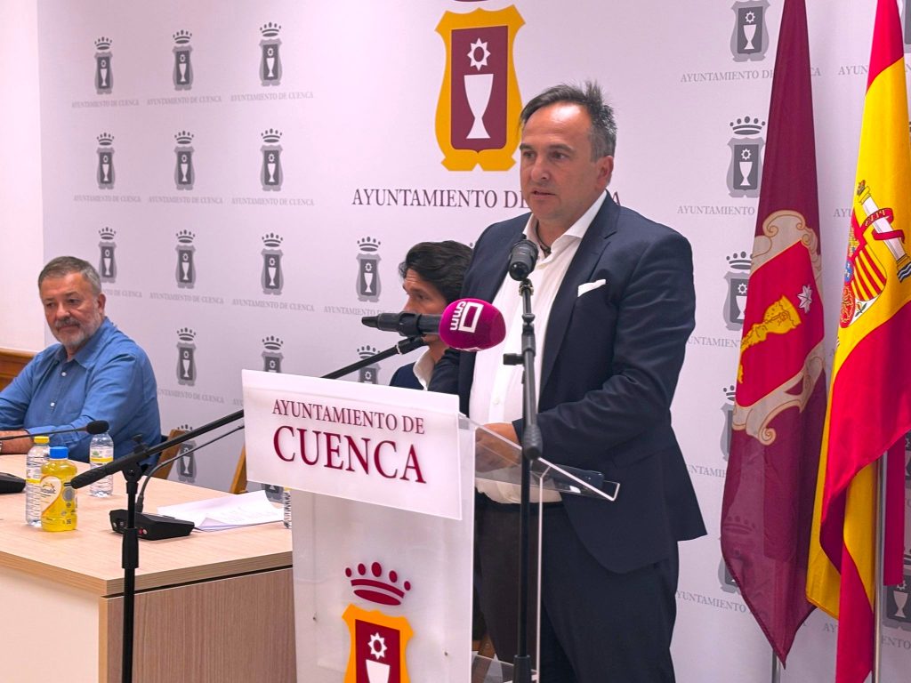 Iñigo Asensio aspira a que la futura ciudad deportiva del Conquense sea subsede del Mundial de España y Marruecos