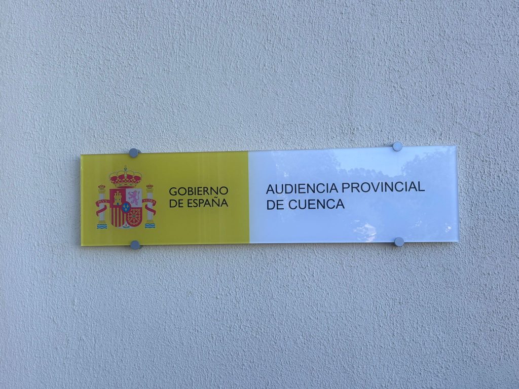 Piden diez años de prisión para un acusado en Cuenca de abusar del hijo de nueve años de su compañera de piso
