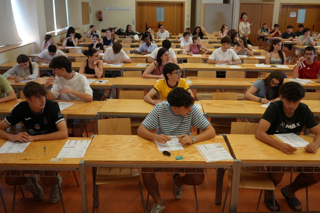 La Generación del 98, Lorca y Bad Bunny en los exámenes de la Prueba de Acceso a la Universidad de Castilla-La Mancha