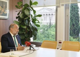 Garde ve "mejorable" el decreto de creación, reconocimiento y autorización de universidades