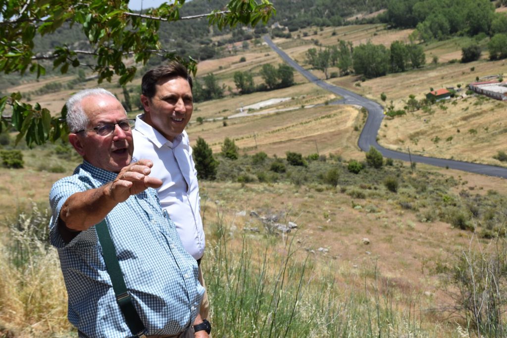Avanza la rehabilitación de la carretera que une San Martín de Boniches con la CM-215