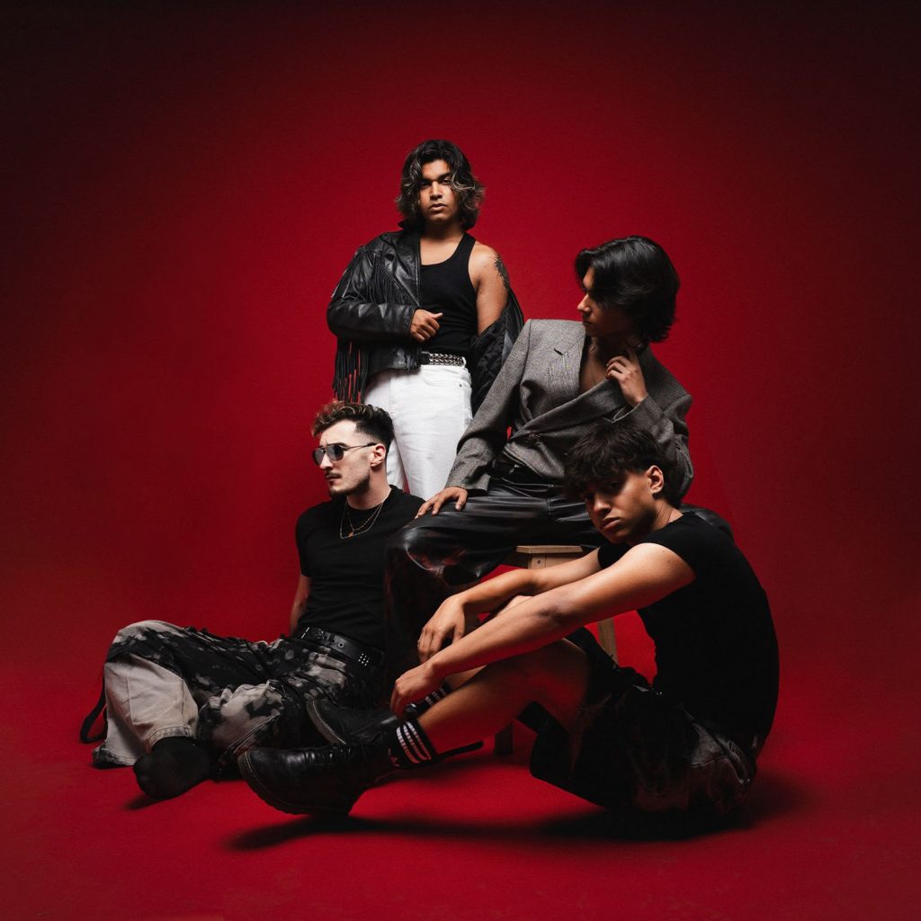 Los conquenses Black Suits se reinventan en ‘Algo real’, ya disponible en plataformas