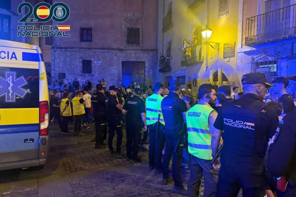 Tres hurtos, un delito de lesiones y algún menor corriendo la vaca, entre las 70 actuaciones de la Policía Nacional de San Mateo