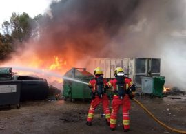 Incendio en unas instalaciones de la empresa FCC en Cuenca