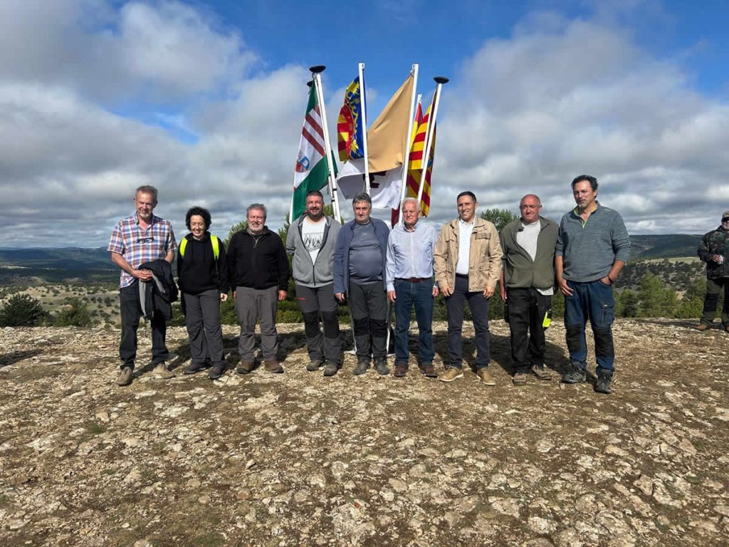 Martínez Chana destaca la Cruz de los Tres Reinos como ejemplo de unión entre territorios para generar oportunidades en el medio rural