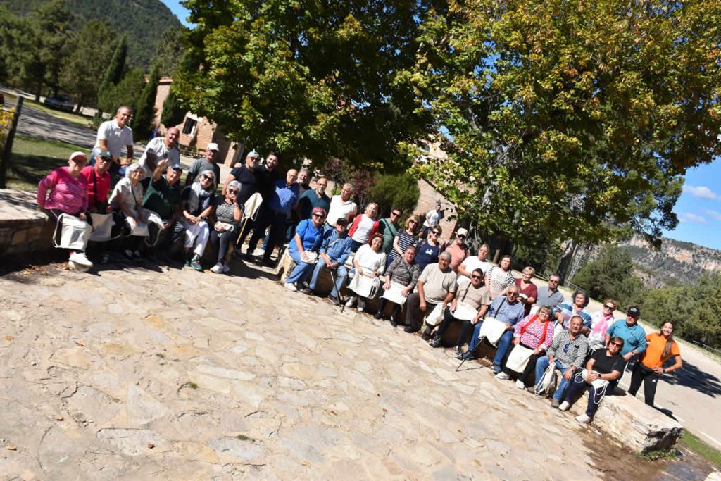 Más de 500 mayores de 12 asociaciones de la provincia participan en el programa de actividades en la naturaleza de la Diputación