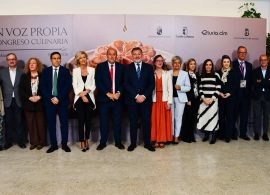 El Gobierno regional aboga por visibilizar la contribución de las mujeres a la gastronomía "no solo desde la cocina"